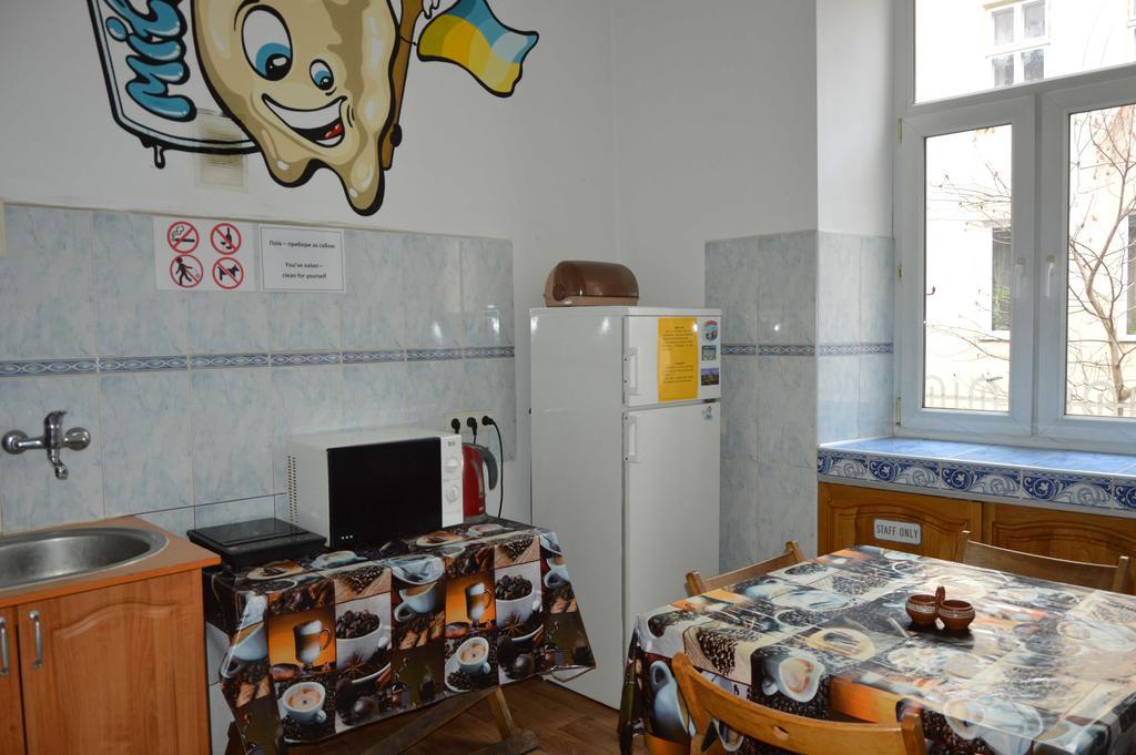 Lviv Lucky Hostel Exterior foto